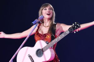 Taylor-swift-paris-050924-3-6cf2fd115eca43779e6332022dcfc629